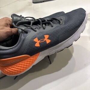 under armour Charged Escape Size 13